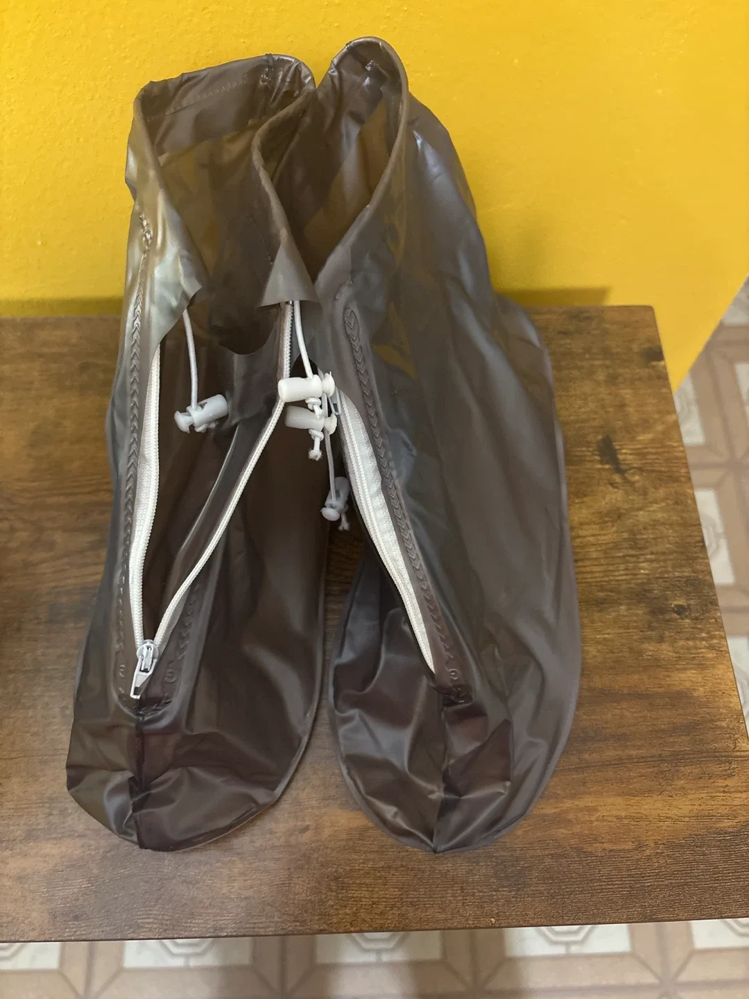 Brown Waterproof Shoe Covers image indicator(3)