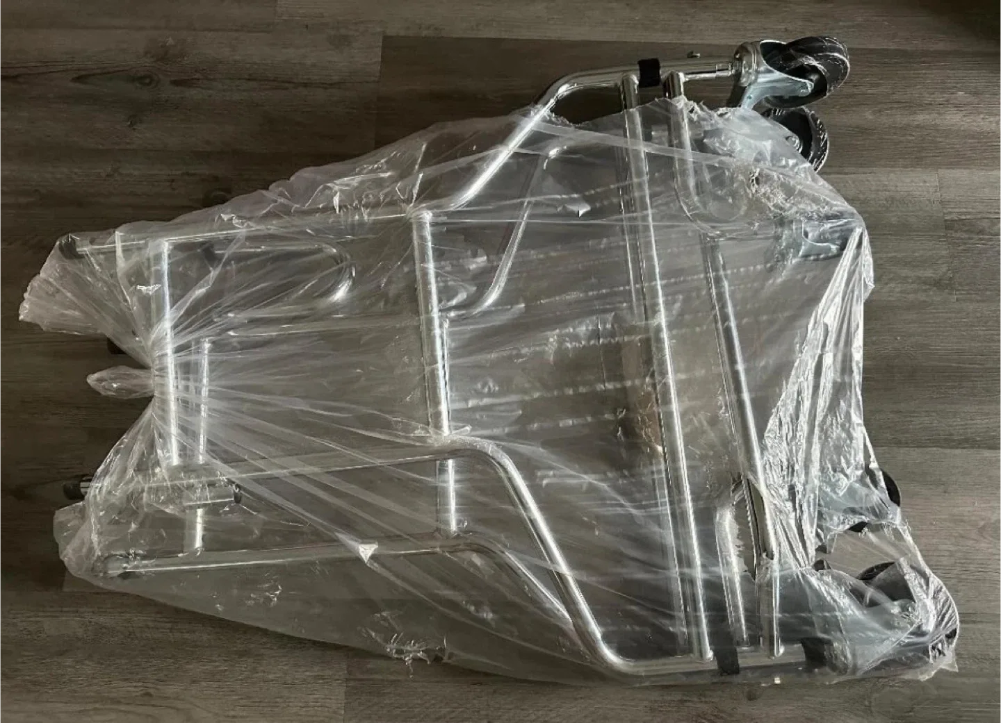 NEW Walking Frame with 8 Wheels and Seat image indicator(2)