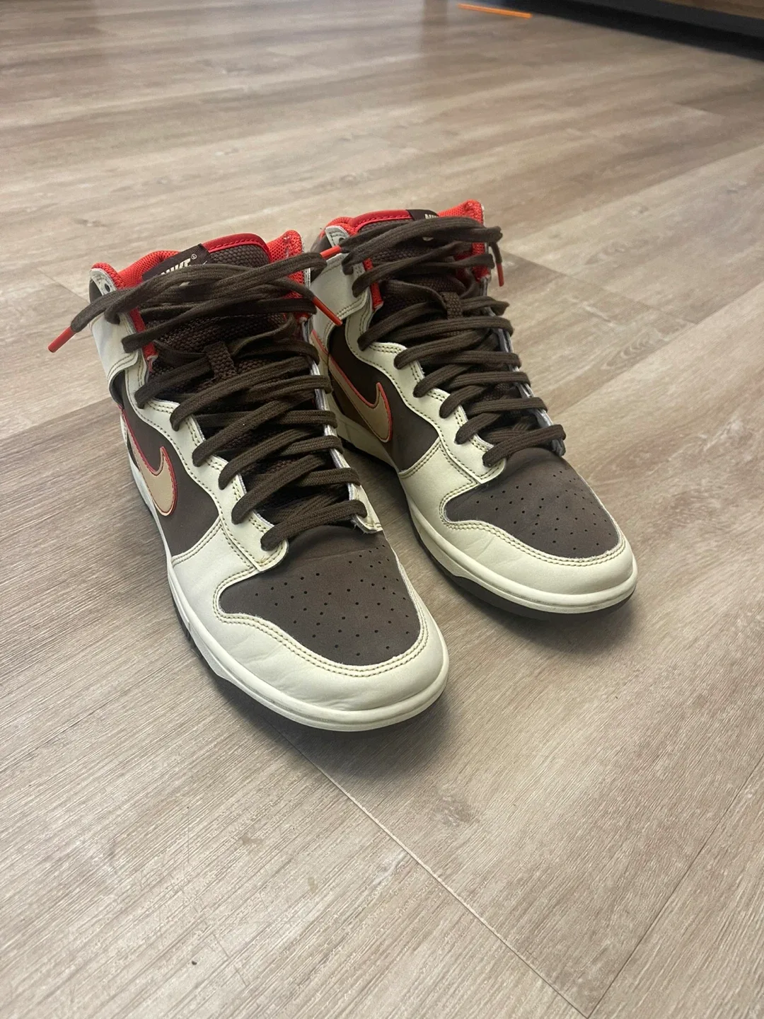 Nike Dunk High Premium Chocolate Sneakers image indicator(2)