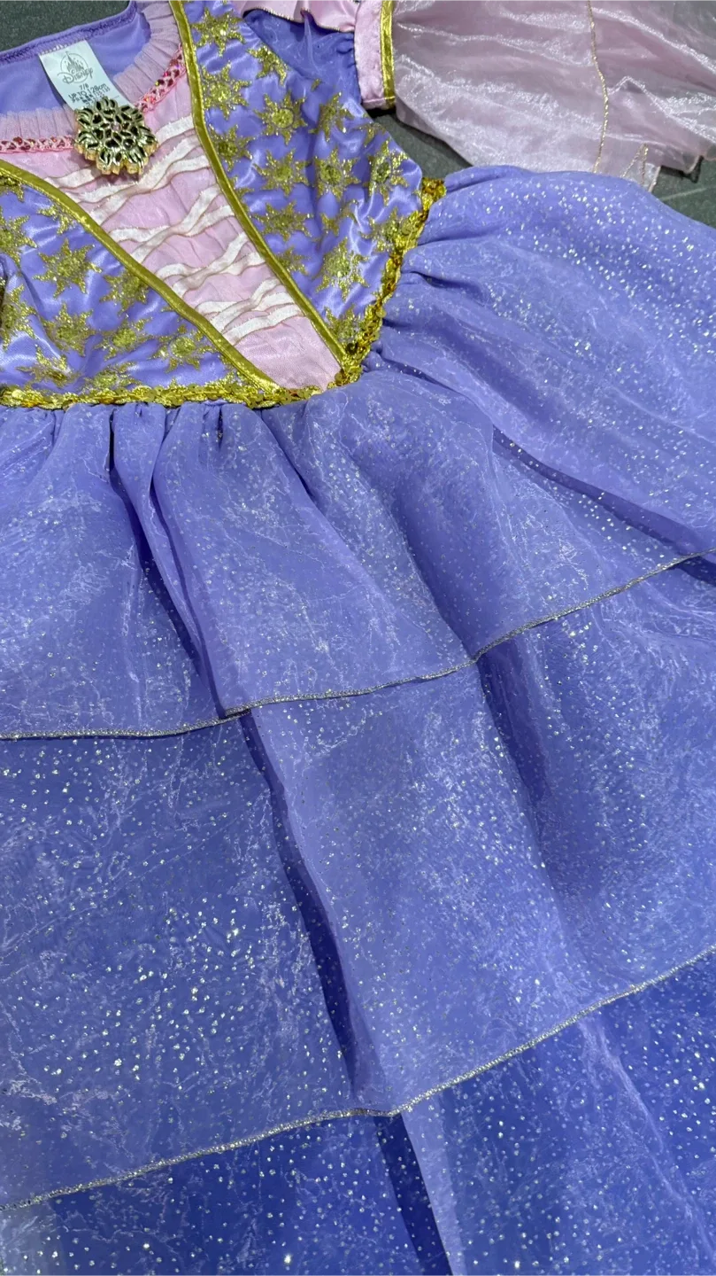Halloween Costume Disney Rapunzel Dress - Size 7/8 image indicator(5)