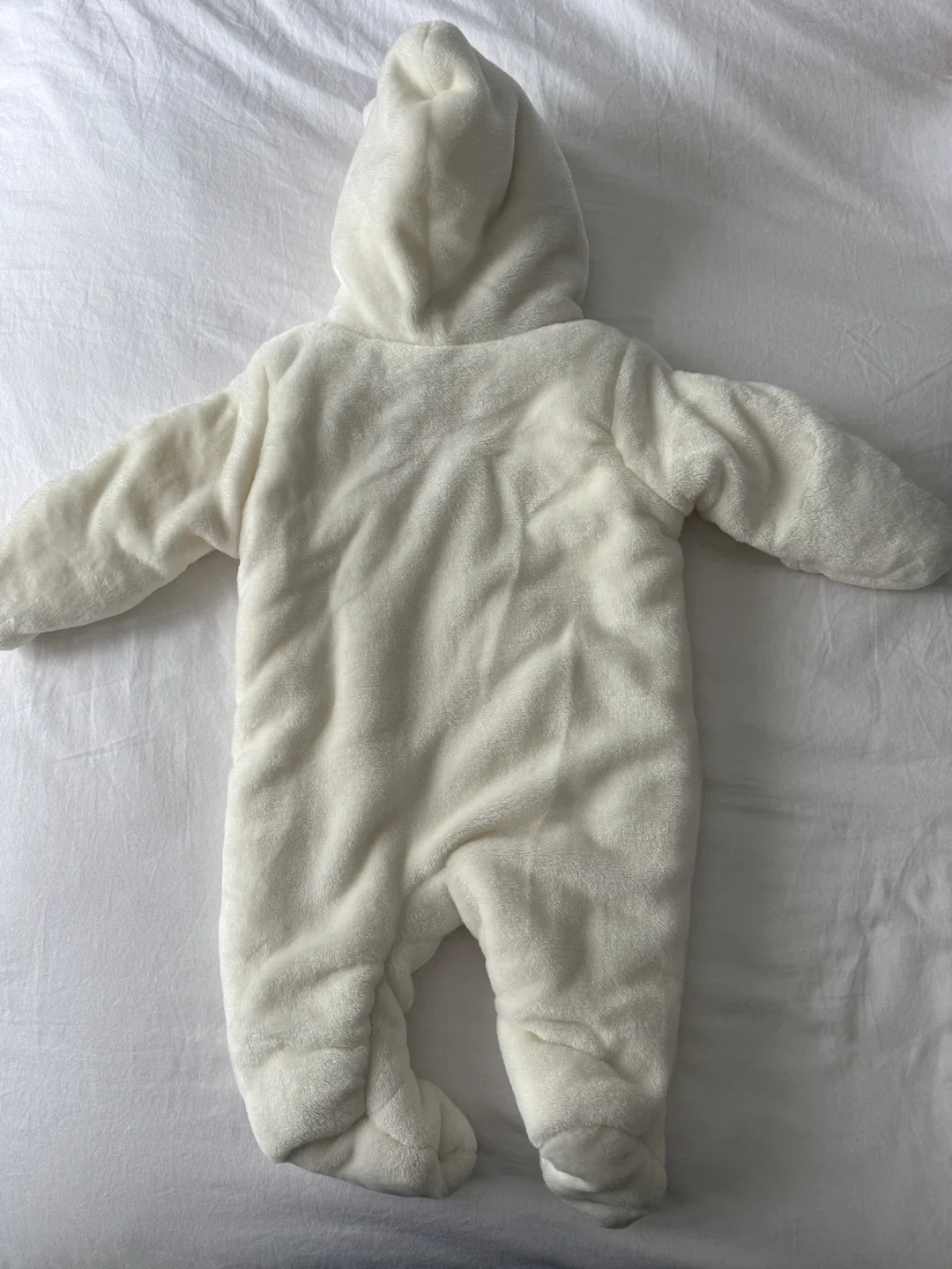 Juicy Couture Baby Snowsuit 6/9M image indicator(2)
