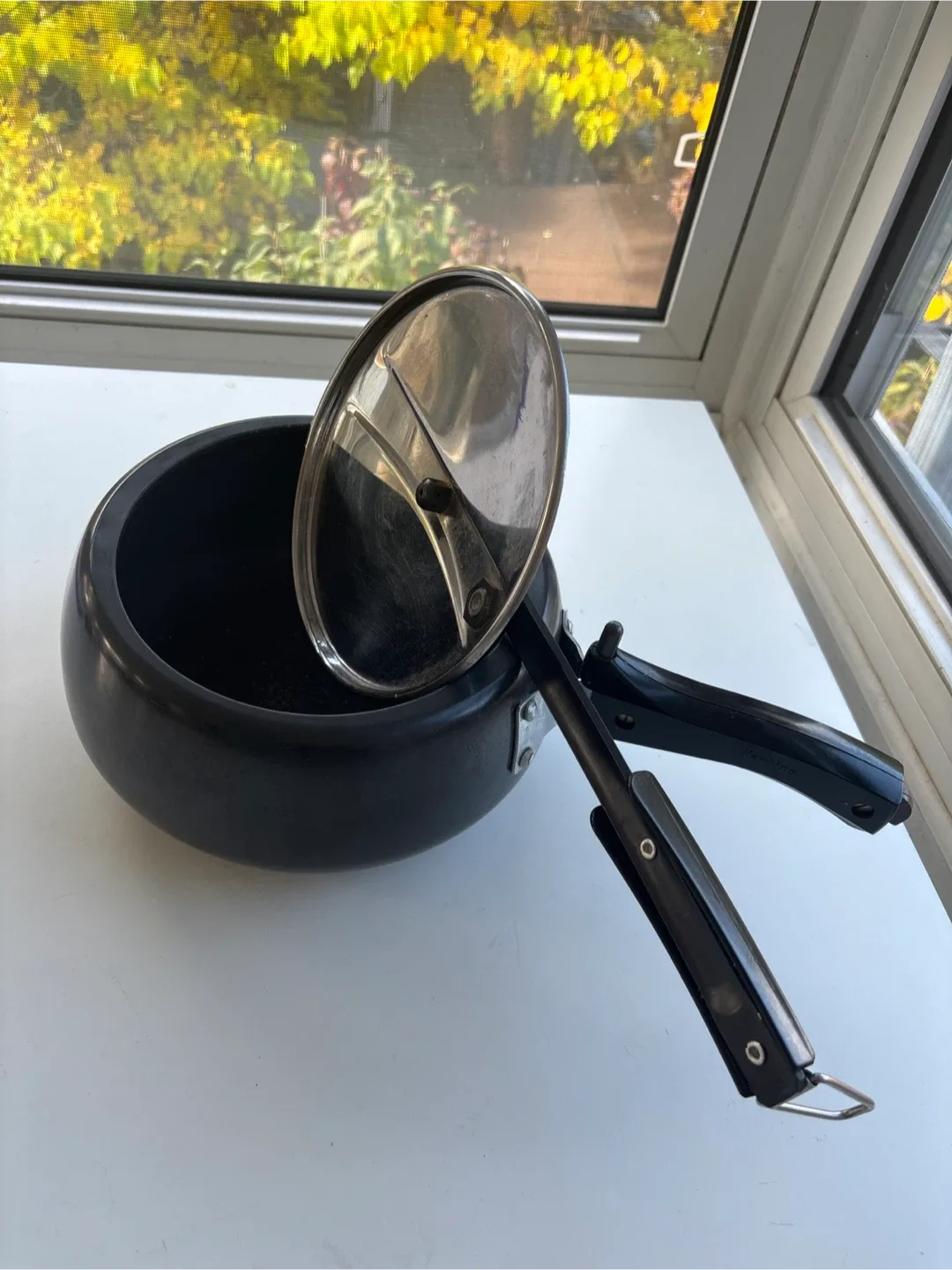 Hawkins Contura Black Pressure Cooker image indicator(3)