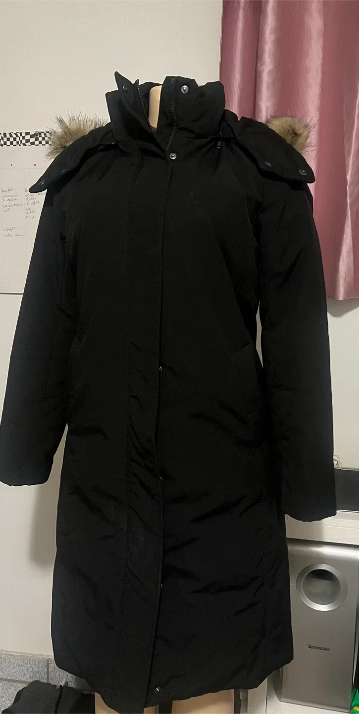 Uniqlo Black Down Coat XS thumbnail