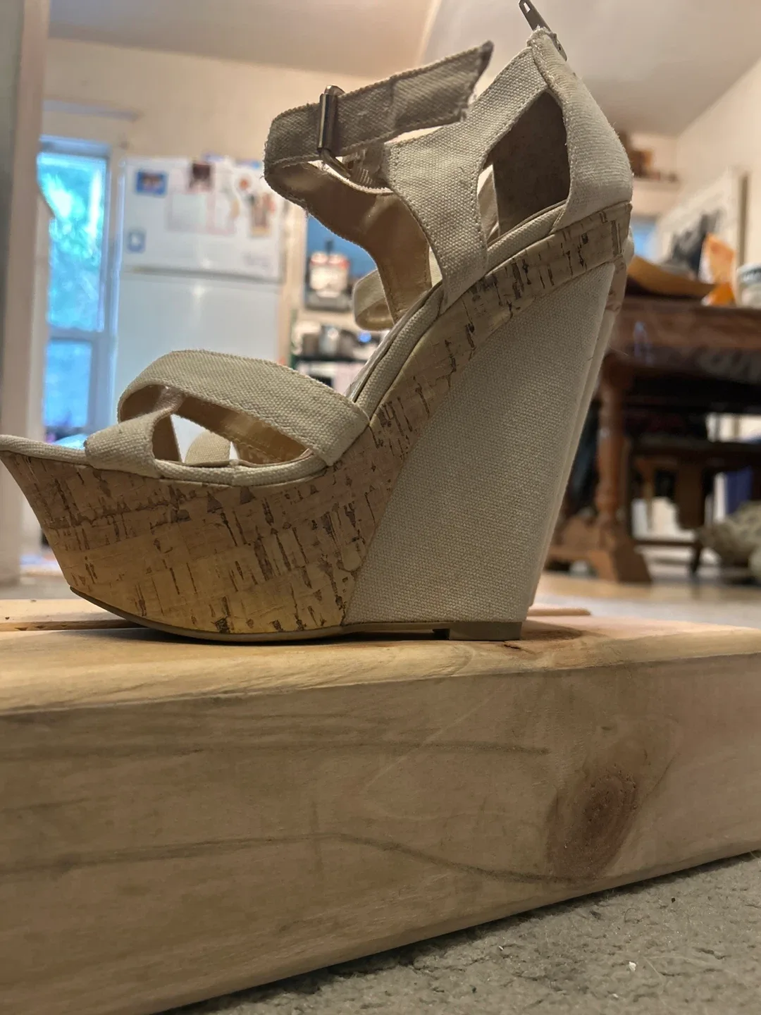 ShoeDazzle Wedge Heels - Size 8 image indicator(2)