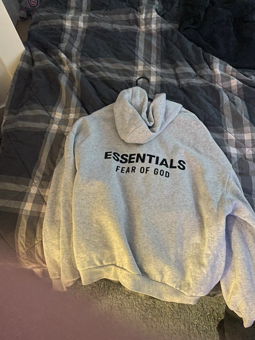 Real essentials size M
