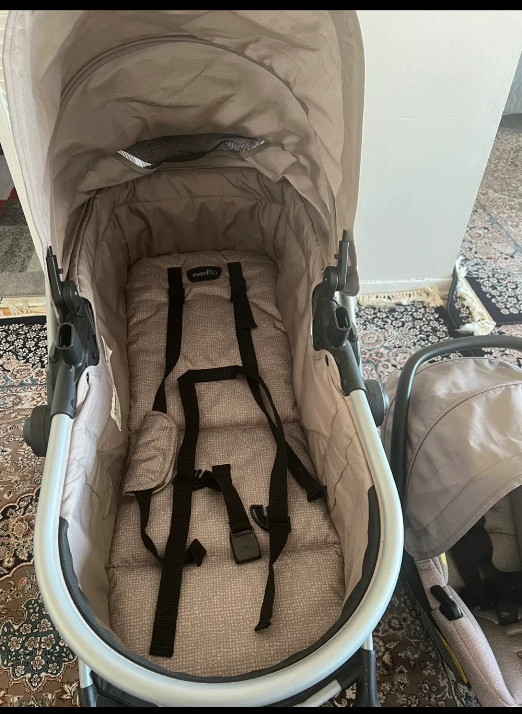 Evenflo Pivot Modular Travel System - Desert Tan image indicator(2)