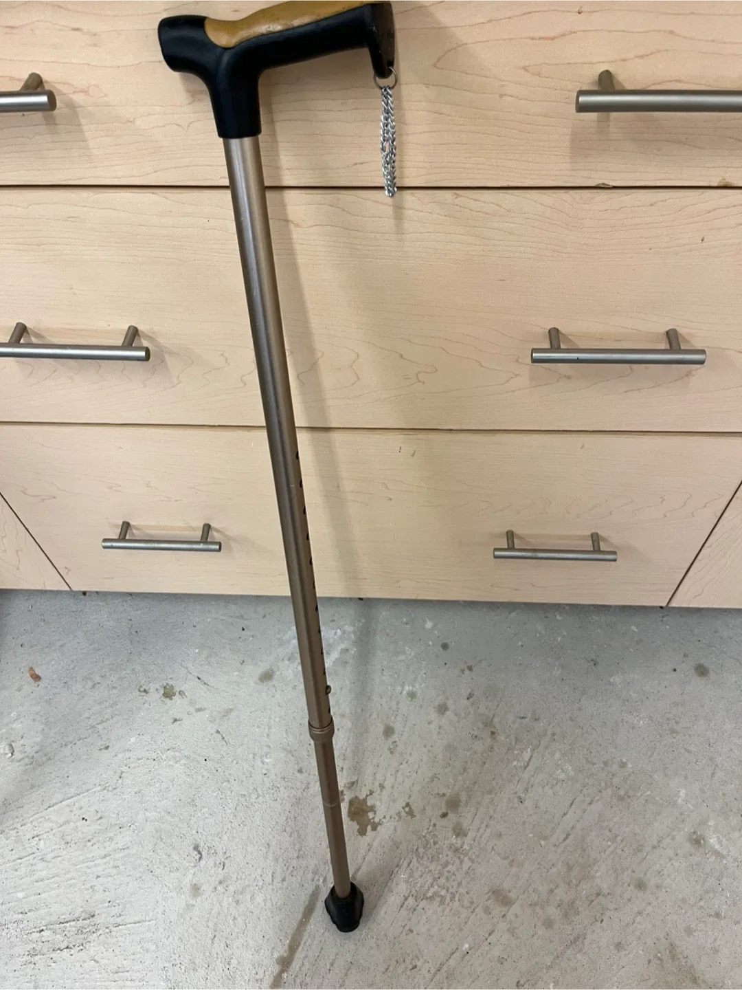 Adjustable Walking Cane image indicator(2)