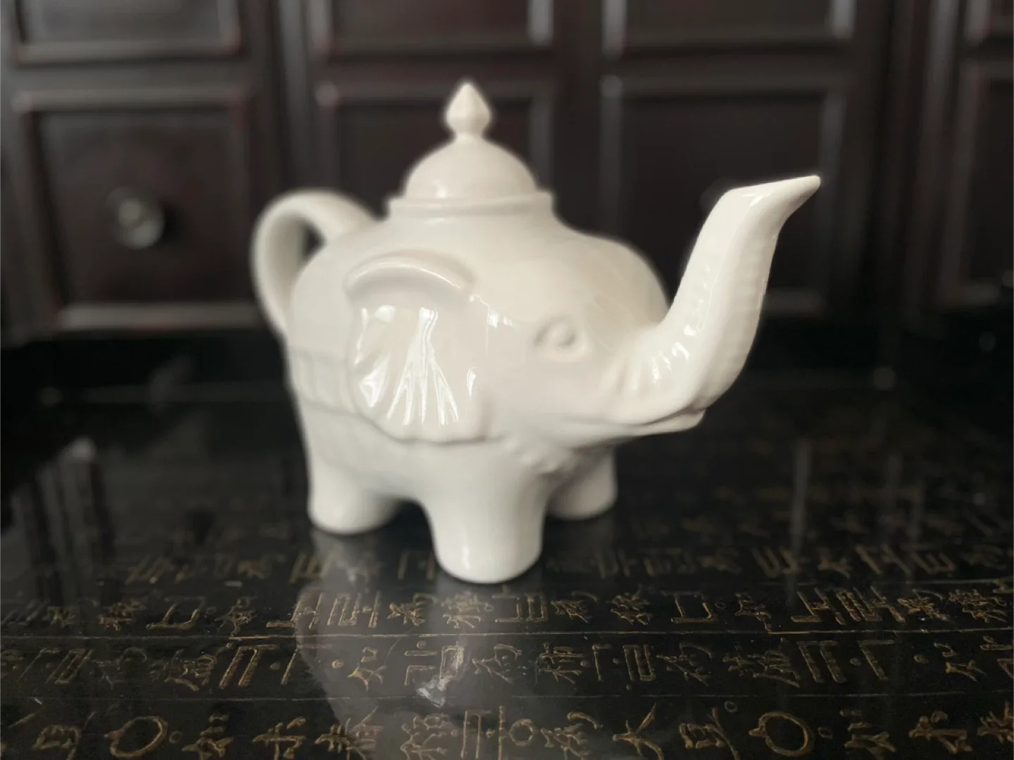 Animal Shaped Teapots Collection - White Ceramic image indicator(7)