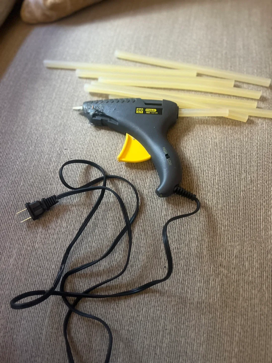 Stanley GR25 Glue Gun - 80 Watts