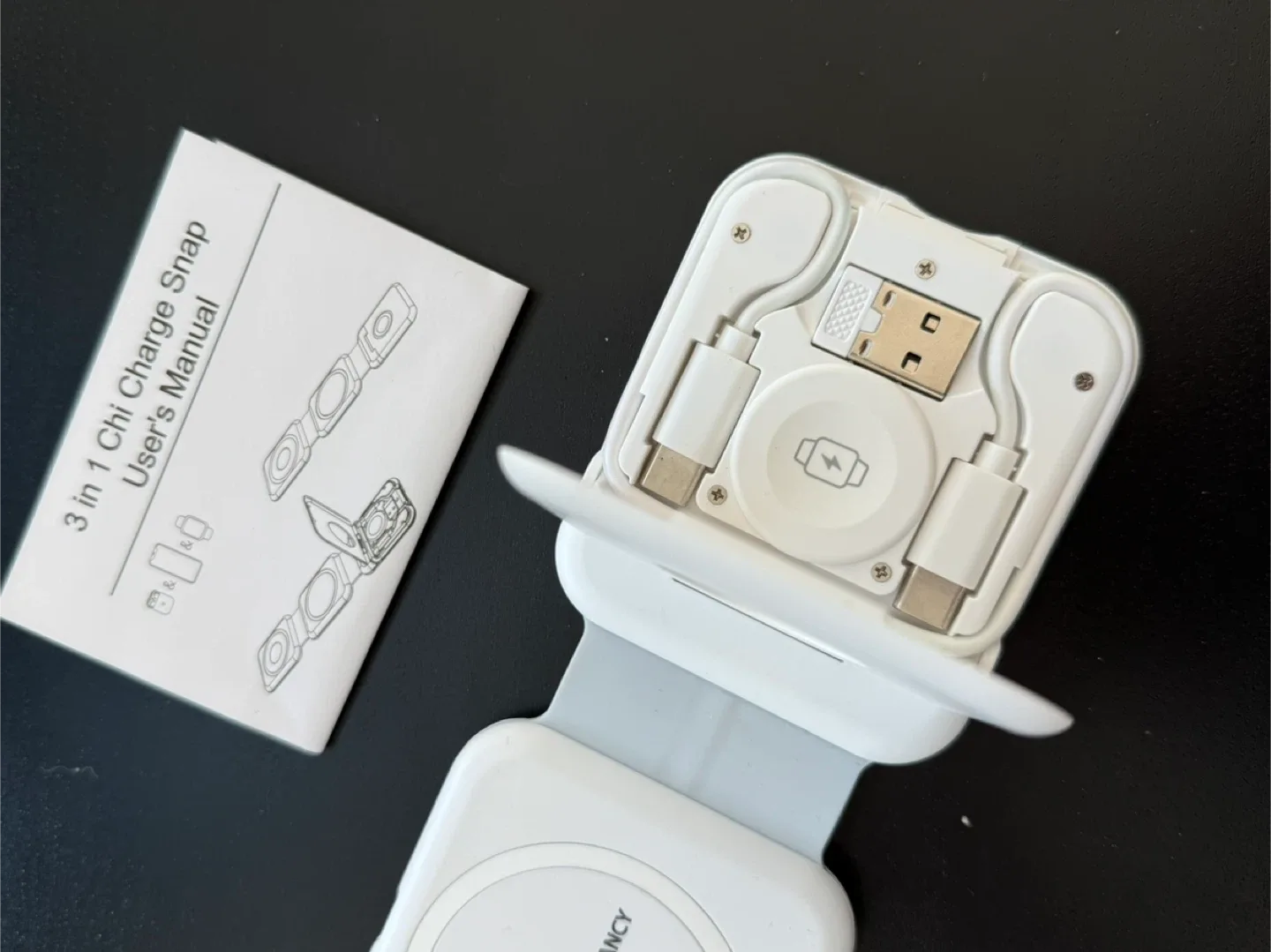 Chi-Charge Snap Magnet Wireless Charger with Cable image indicator(2)