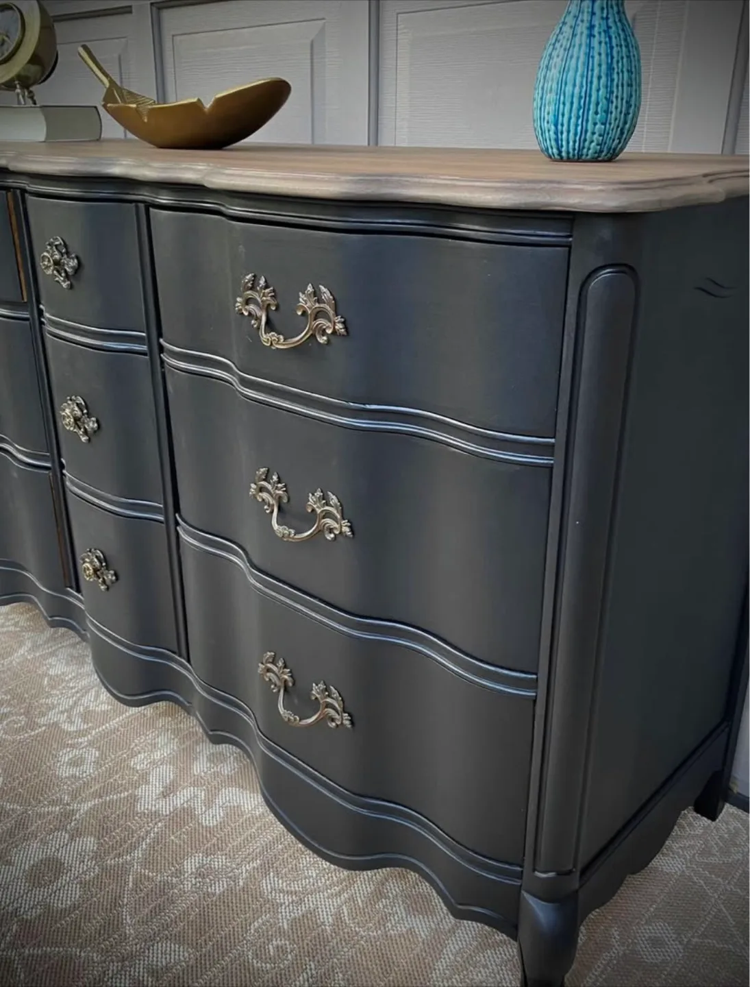 🖤 Bassett French Provincial Dresser – Solid Cherry 🖤 image indicator(2)