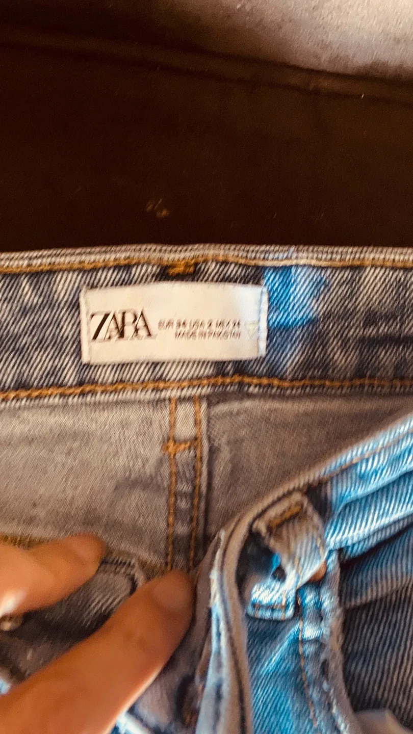 Zara & Revamped Jeans Bundle - Size XS image indicator(4)