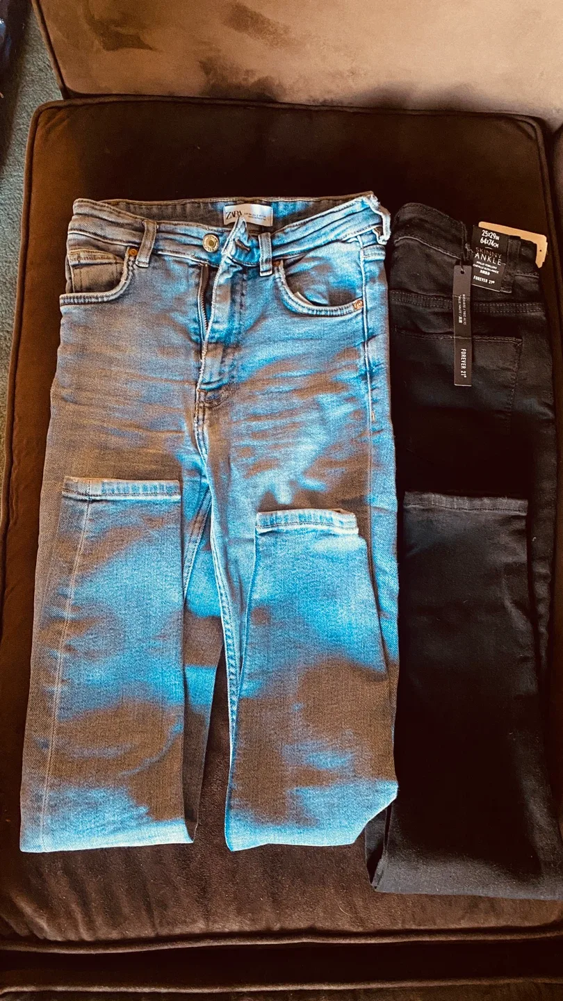 Zara & Revamped Jeans Bundle - Size XS image indicator(5)