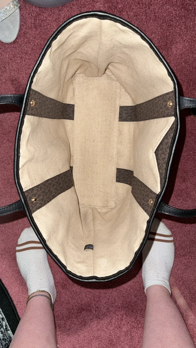 Michael Kors Tote Bag - Brown image indicator(2)