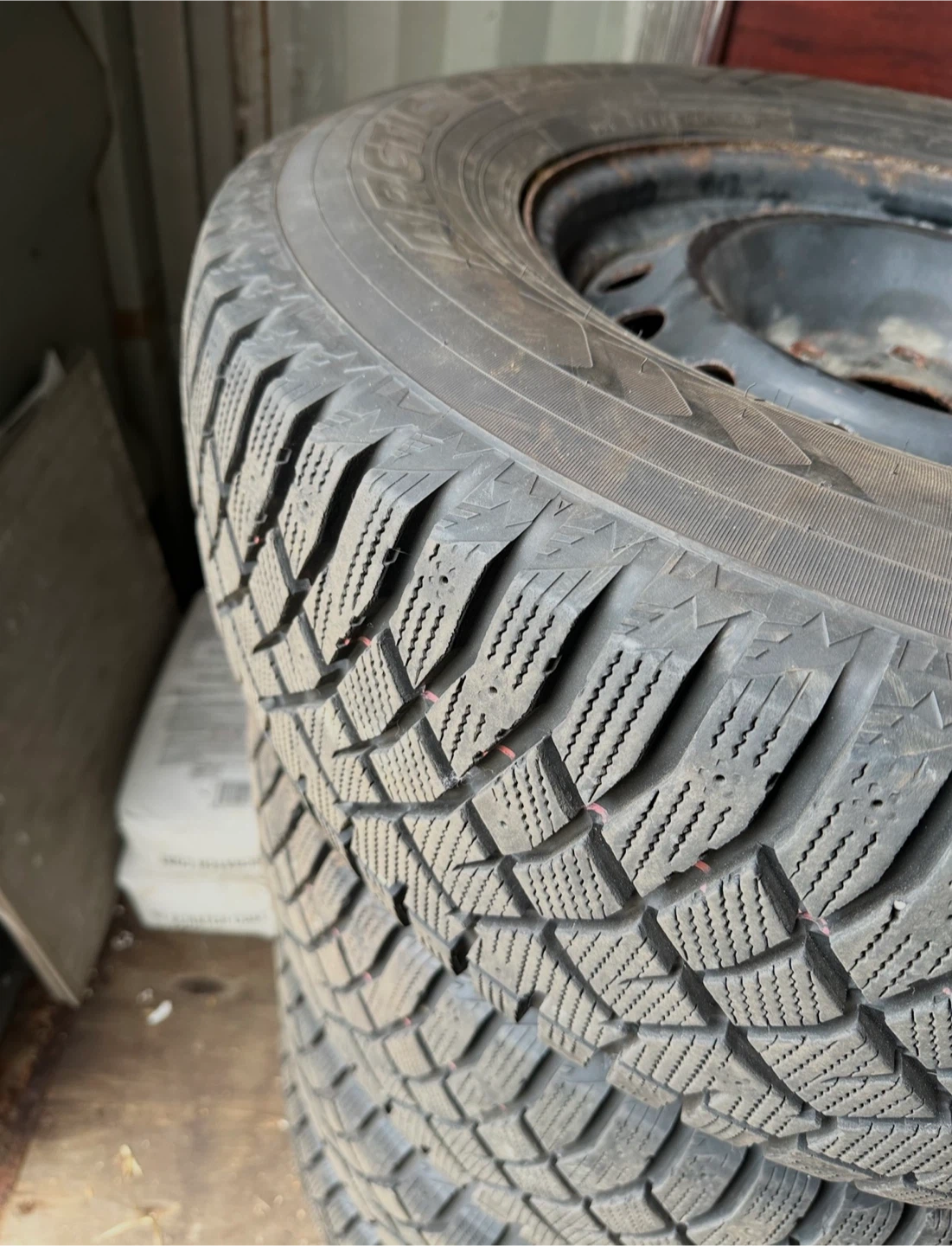 Arctic Claw Winter WXI 265/70R17 Tires
