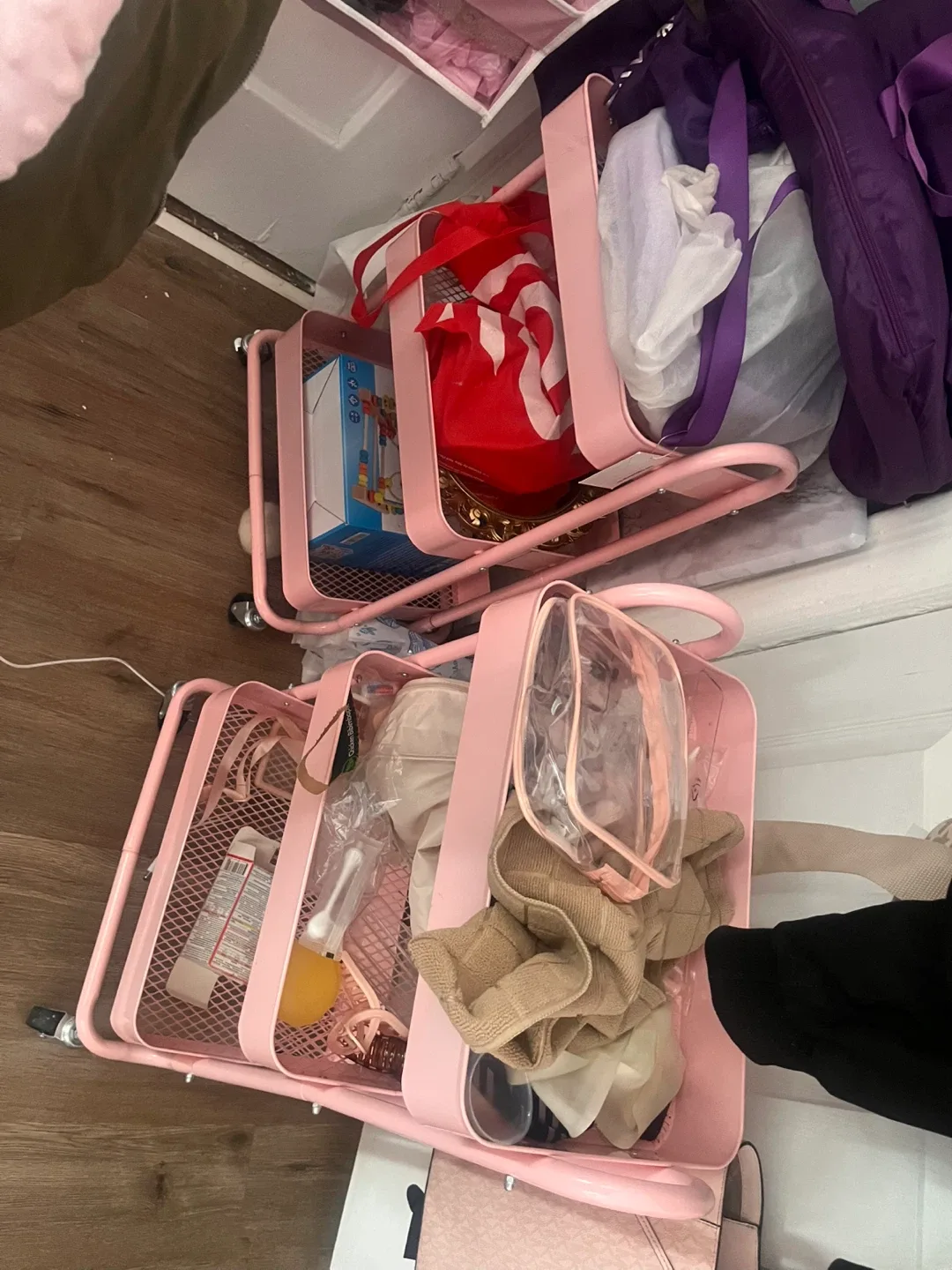 Pink Rolling Utility Cart image indicator(2)