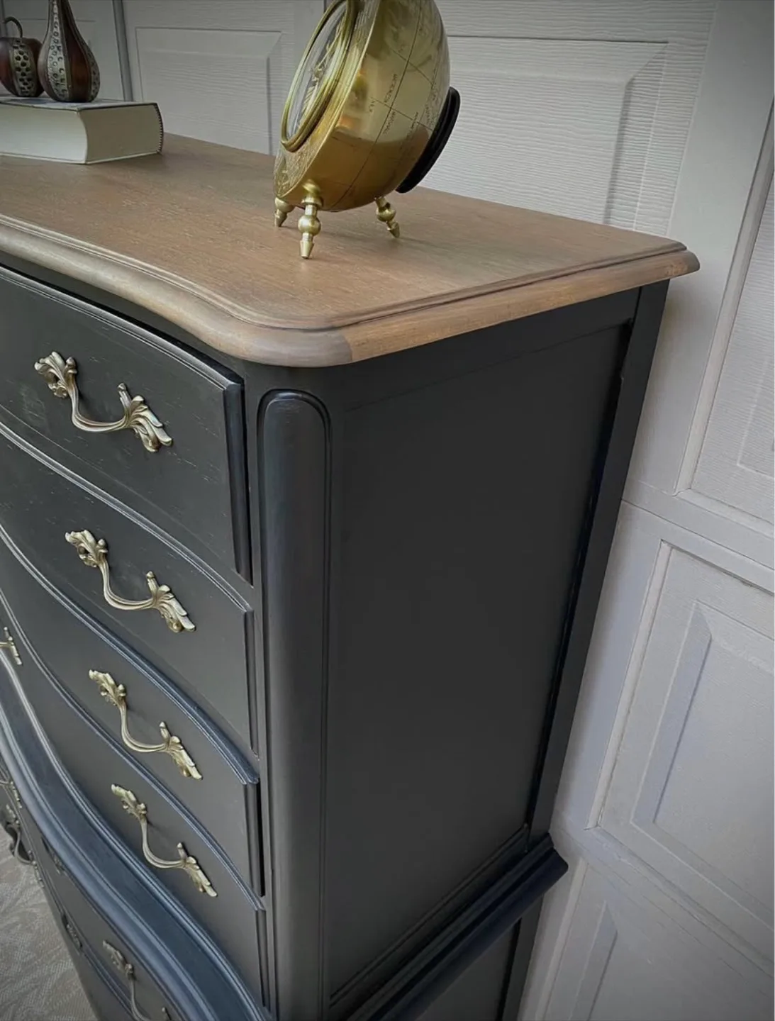 “Huntley by Thomasville” French Provincial Tallboy image indicator(4)