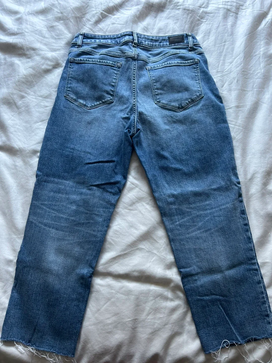 Denver Hayes Curvy Straight Crop Jeans - Size 12 image indicator(4)