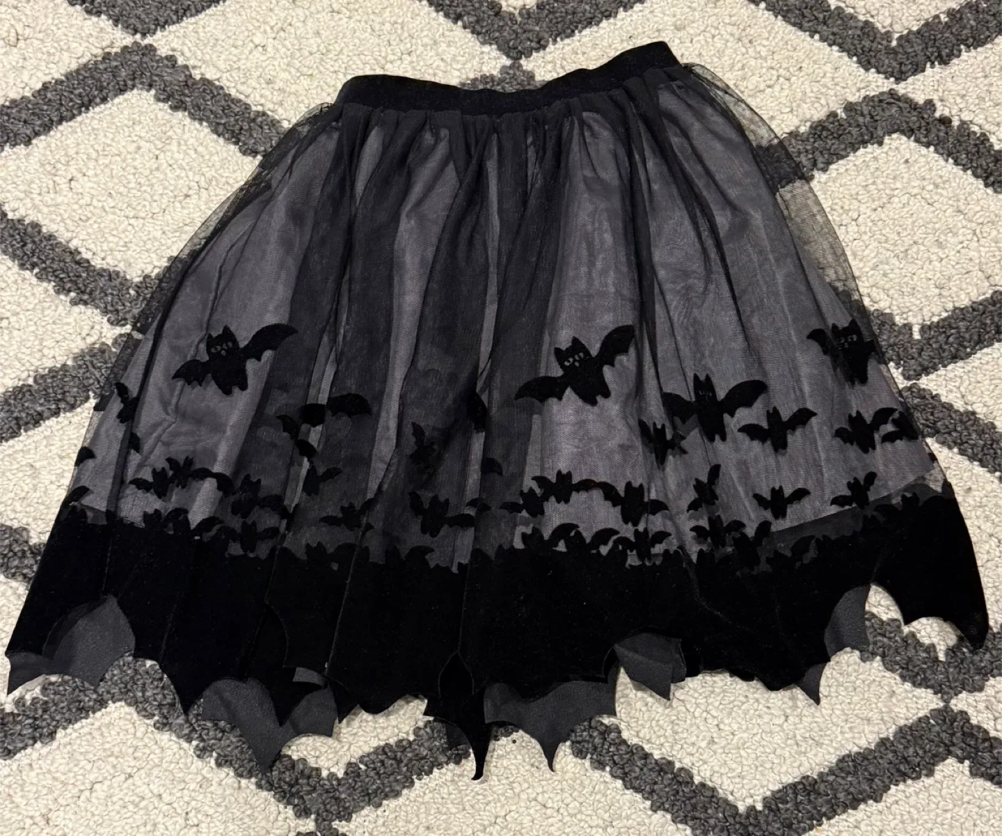 H&M Black Bat Halloween Tulle Skirt Size 4-6Y image indicator(3)
