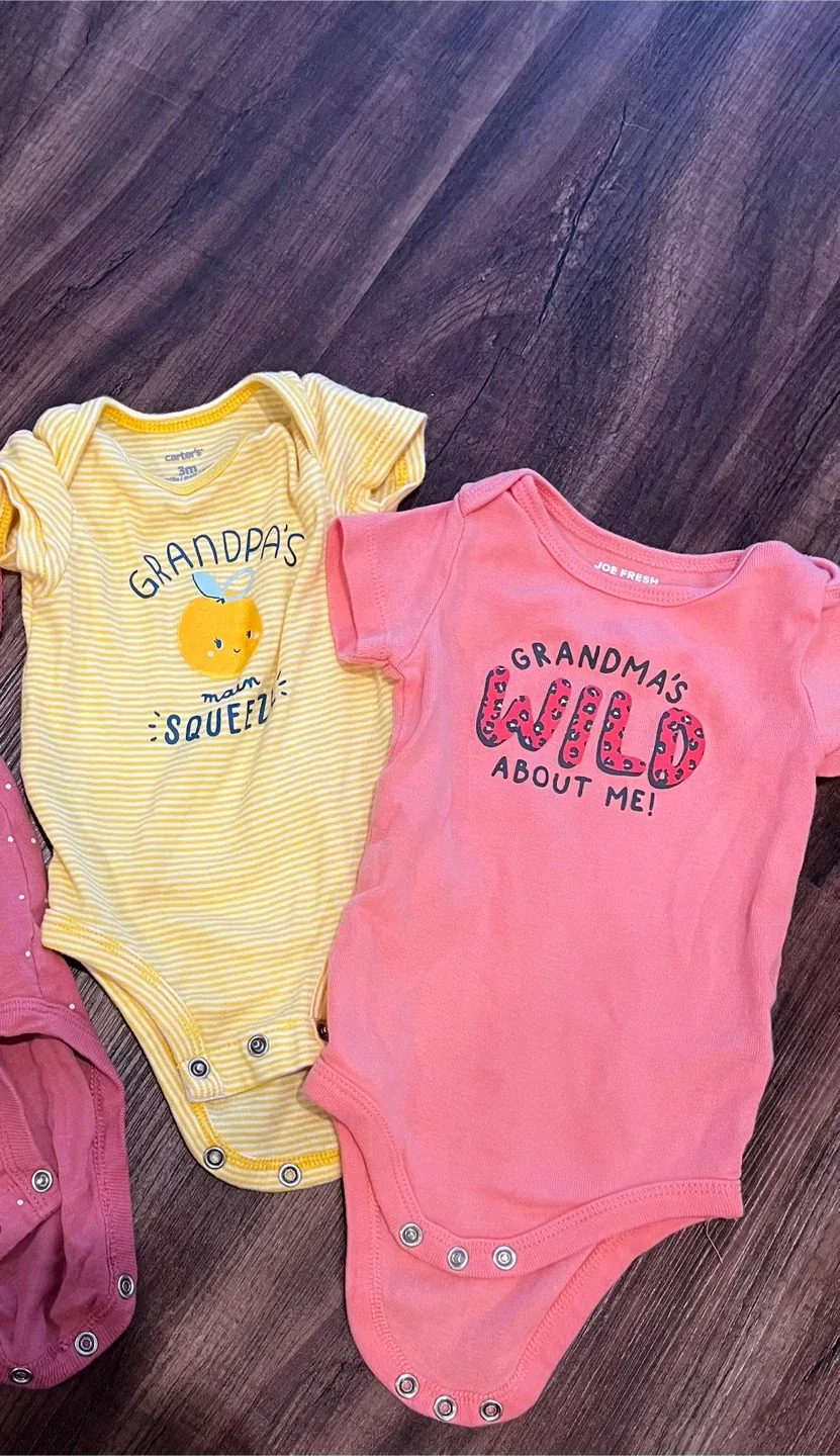 Baby Clothes BUNDLE (24 items) image indicator(7)