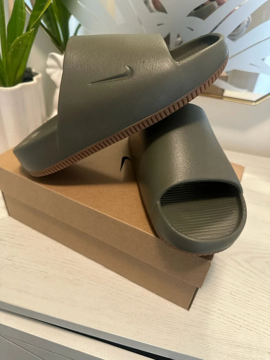 Nike Calm Slides Olive Green w/ Box image indicator(2)