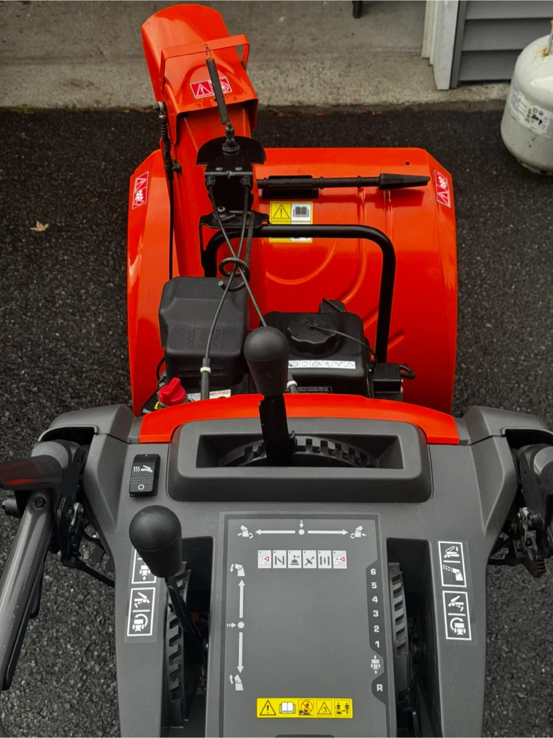 Husqvarna ST 227P Snowblower thumbnail