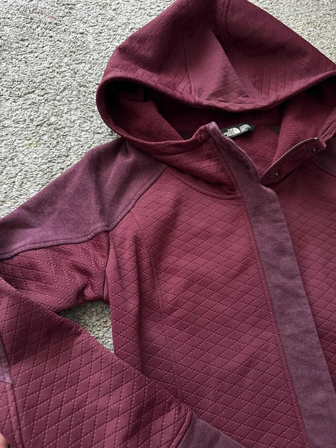 The North Face Women's Quilted Jacket - Size S image indicator(4)