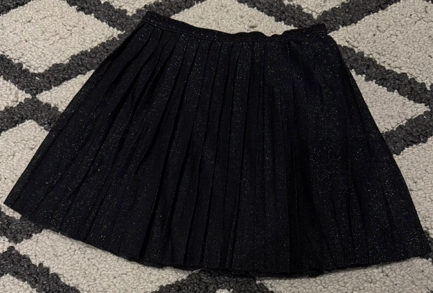 Zara Black Sparkly Pleated Skirt - Size 6-7 120cm image indicator(2)