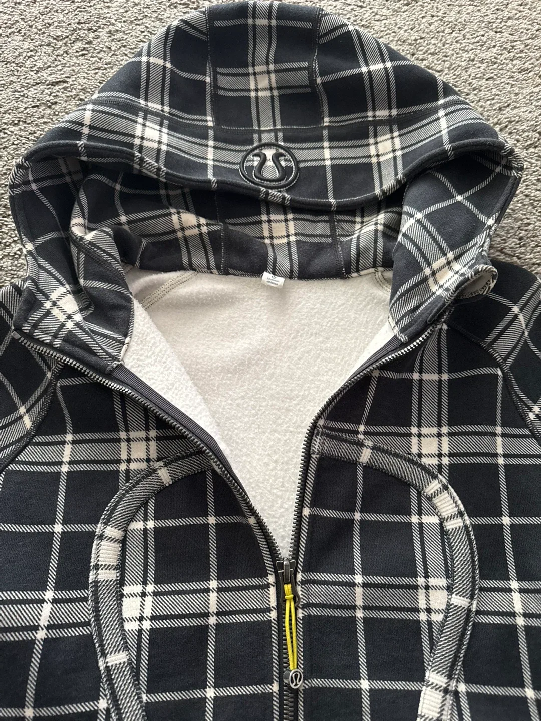 Lululemon Scuba Hoodie - Plaid, Size 8 image indicator(3)