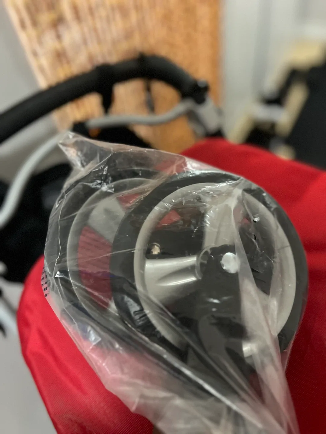 FREE Peg Perego Red stroller FREE 🥕 image indicator(5)