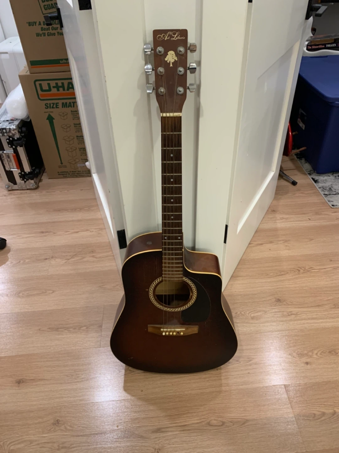 Art & Lutherie Acoustic Guitar