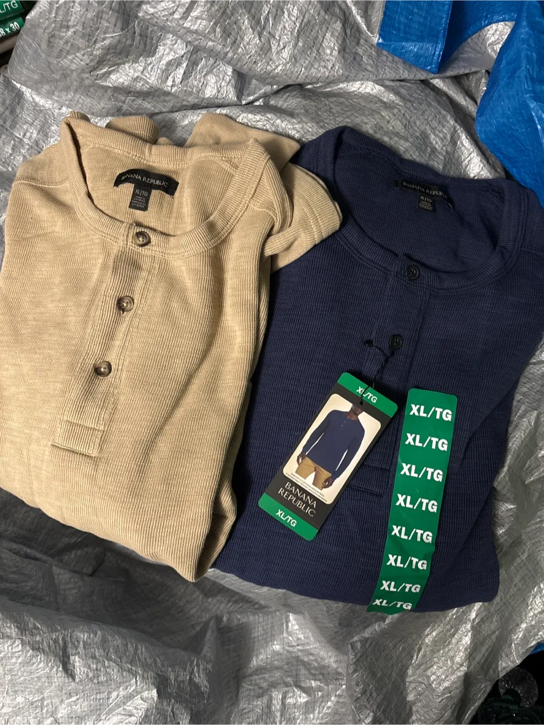 New Banana Republic XL Henley - Beige & Navy thumbnail