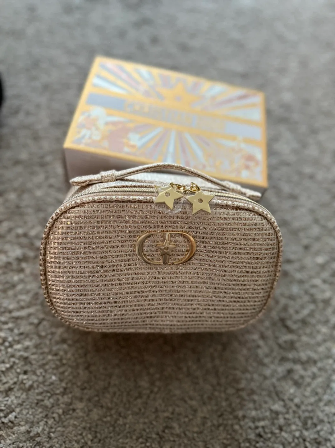 Christian Dior Vanity Case with Box ( GWP ) image indicator(2)