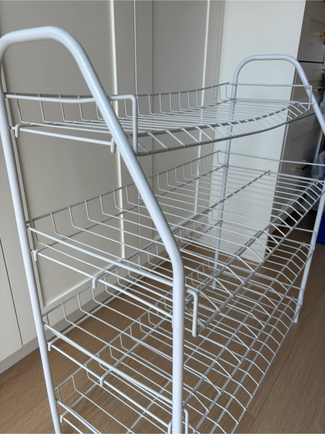 White Wire Shelf Rack - photo 2