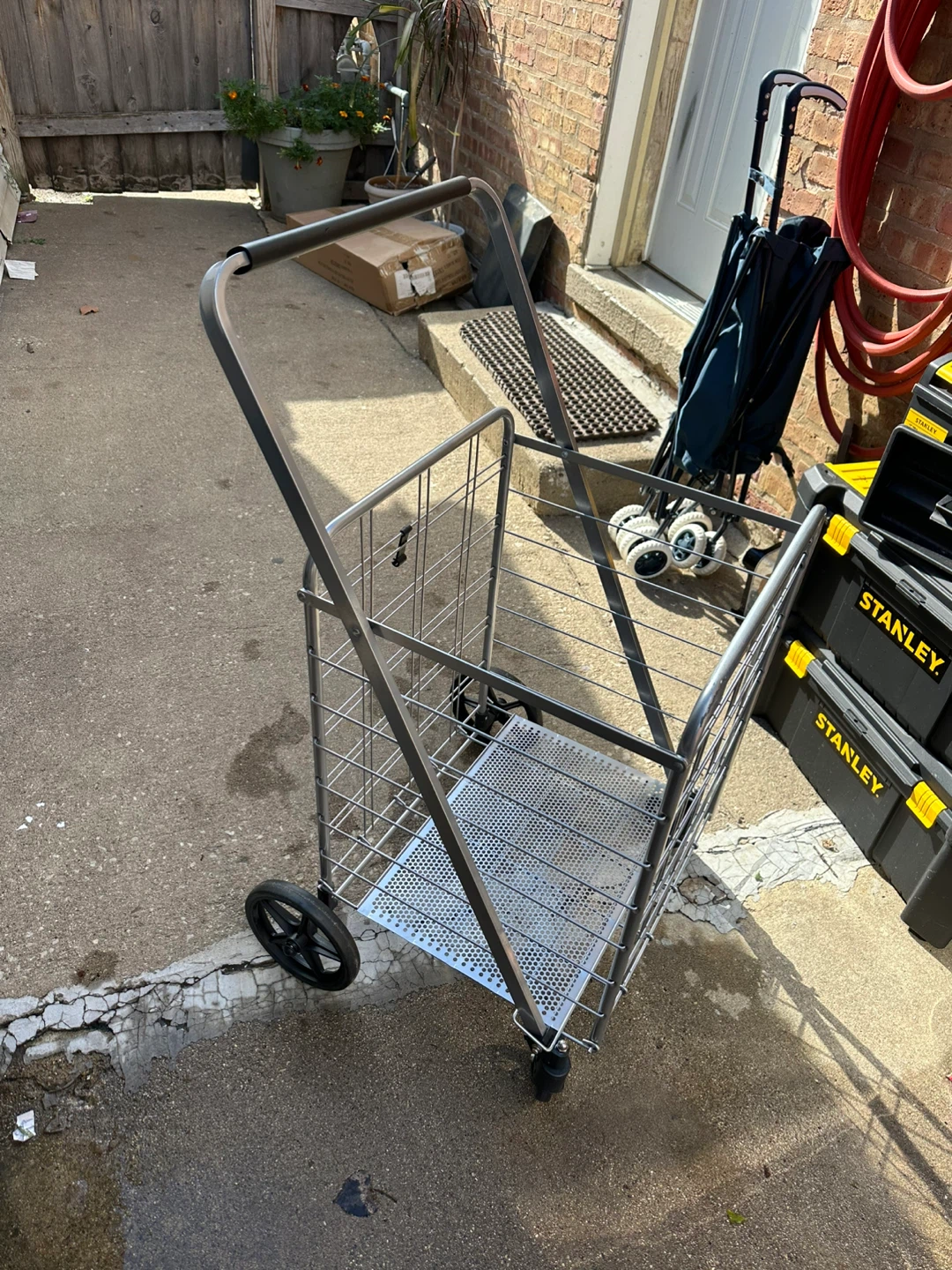 Metal Shopping Cart - 42" Height - photo 2