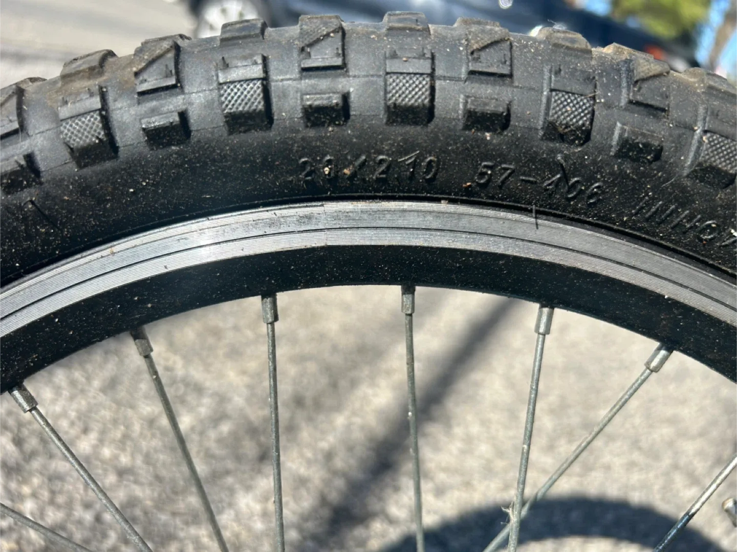 Schwinn 20-inch Girl's Bike image indicator(4)