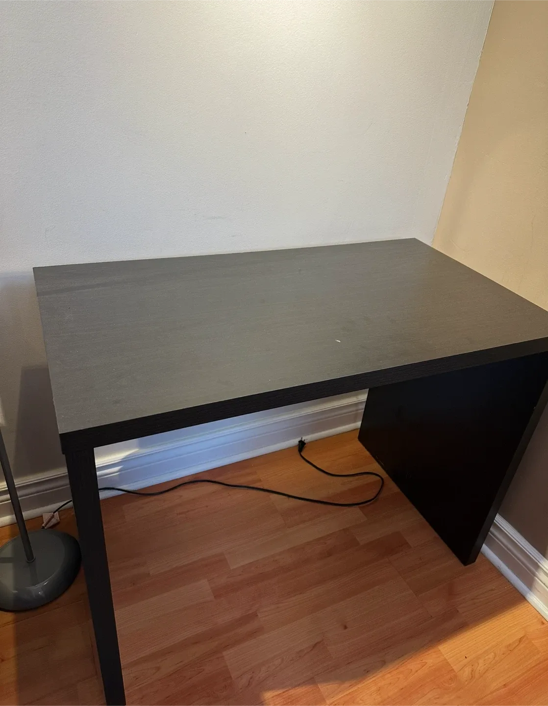 Black Desk image indicator(2)