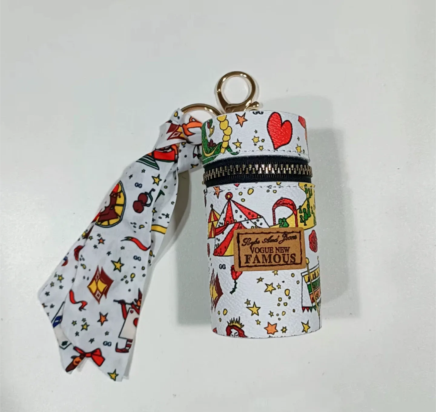 Vogue New Famous Cylinder Keychain image indicator(8)