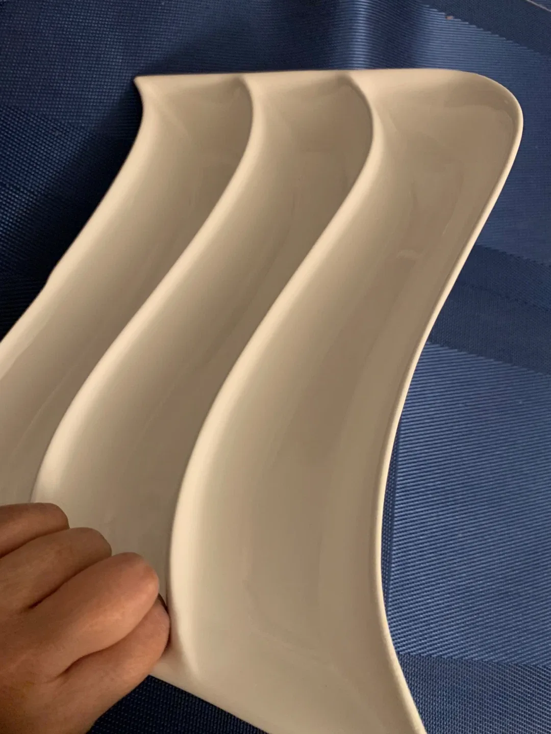 White Serving Platter image indicator(4)