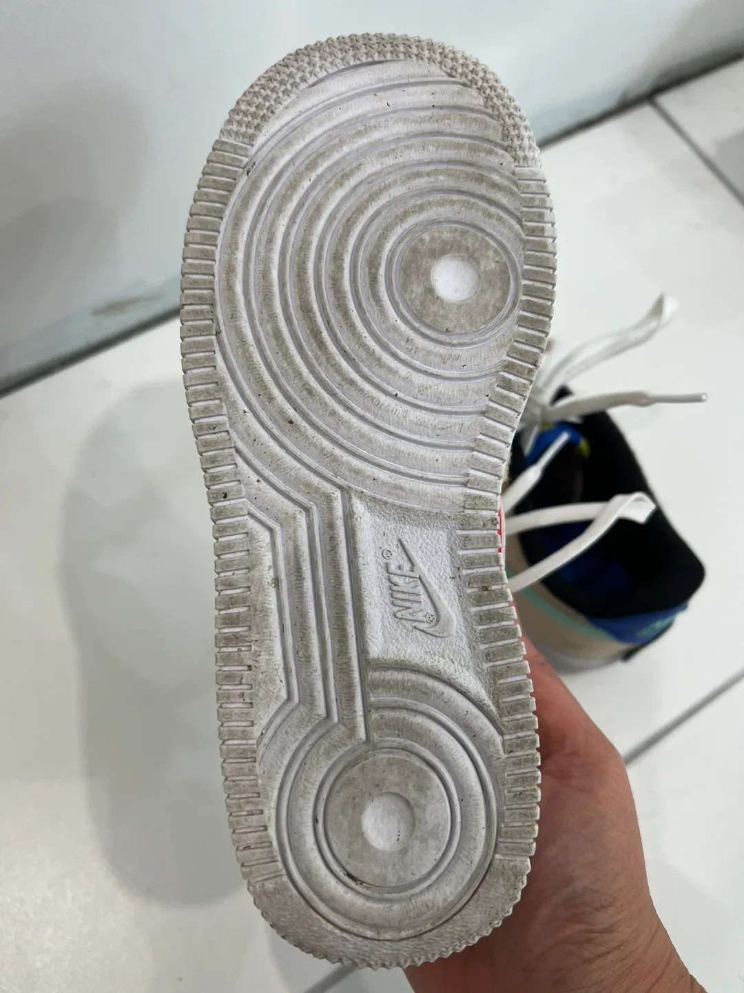 Nike Air Force 1 Youth Size 1Y image indicator(2)