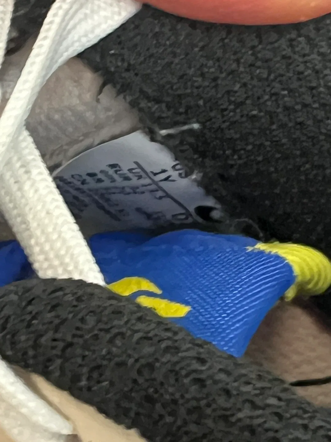 Nike Air Force 1 Youth Size 1Y image indicator(3)