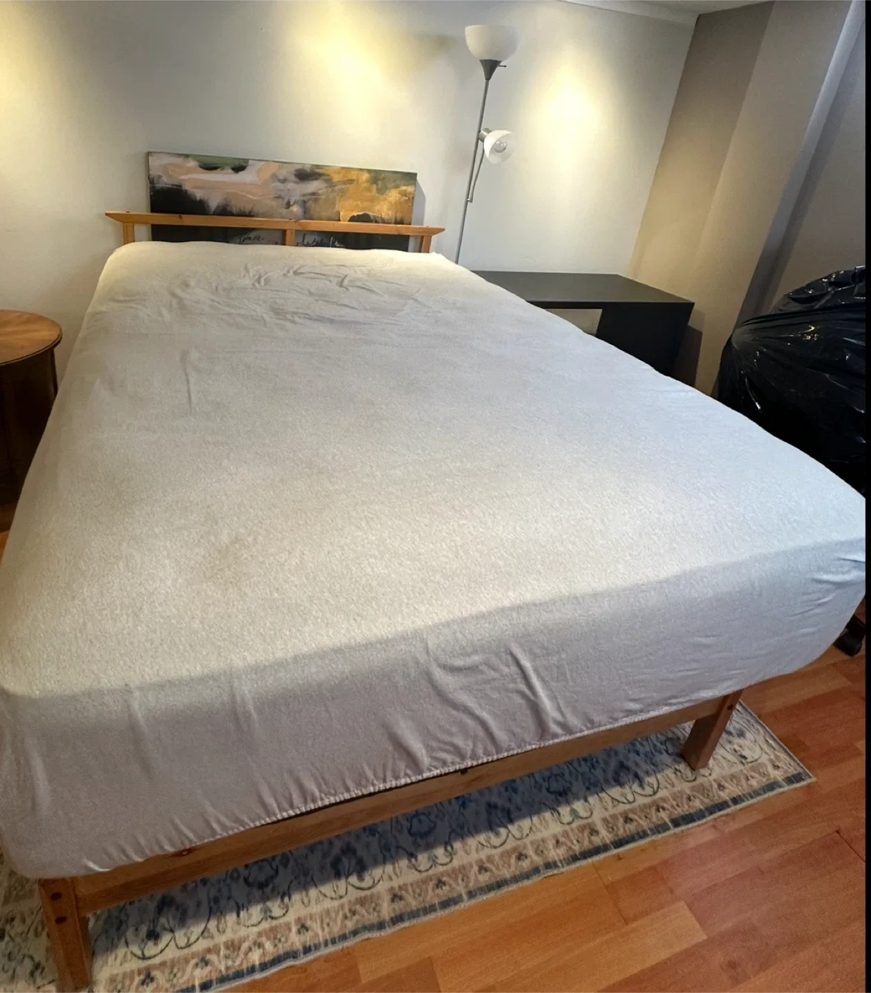 Queen Mattress 16” depth image indicator(2)