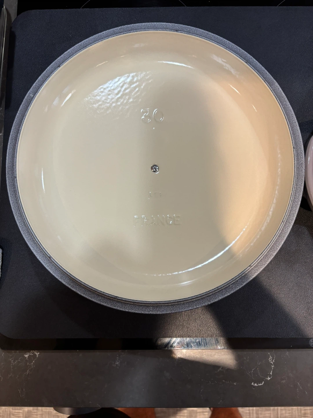 Le Creuset 3.5L Brasier (30cm) in Oyster - photo 4