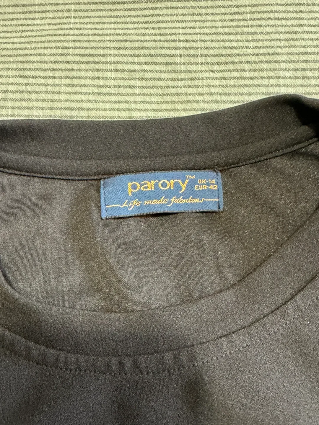 Colour Block Sweatshirt - Size UK 14 image indicator(2)