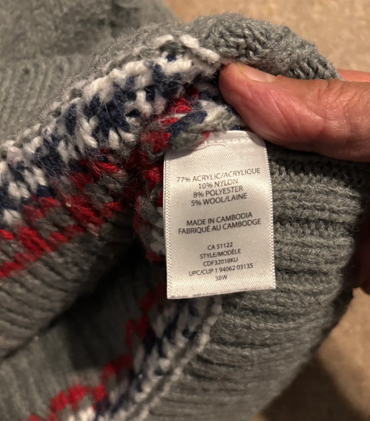 Canadiana XL/TG Grey & White Cardigan image indicator(7)
