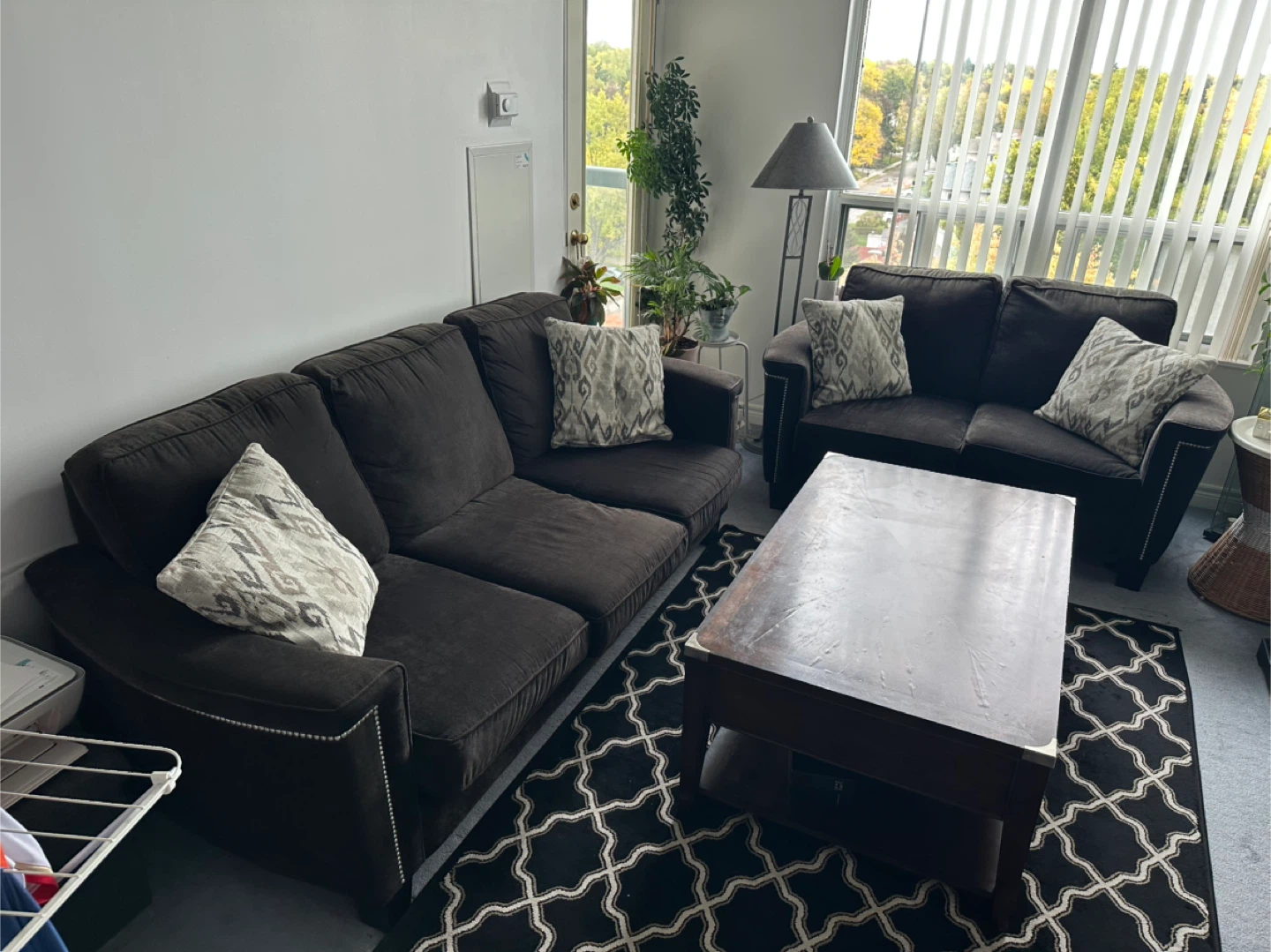 Coffee Table & Sofa Set