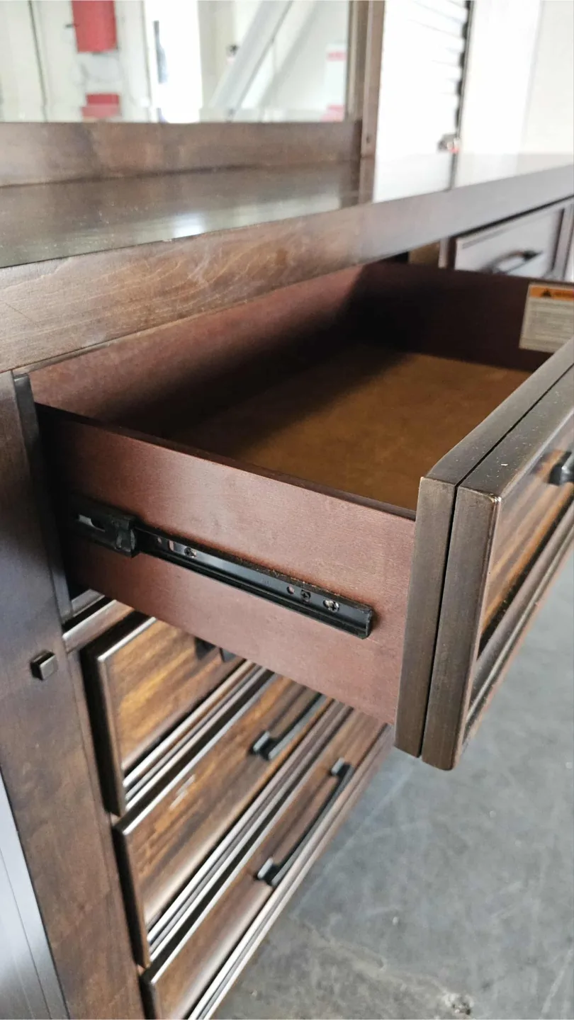 Beautiful large high quality 9 drawer dresser image indicator(4)