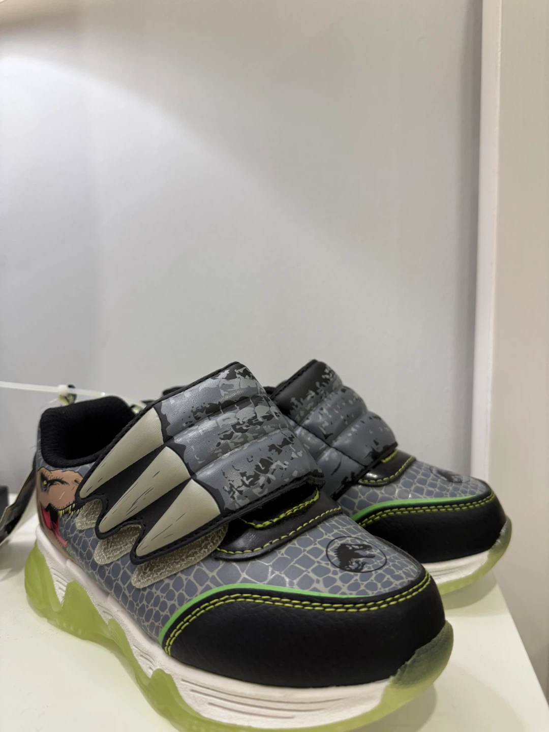 Jurassic world 🦖light up sneakers toddler size 11 - photo 2