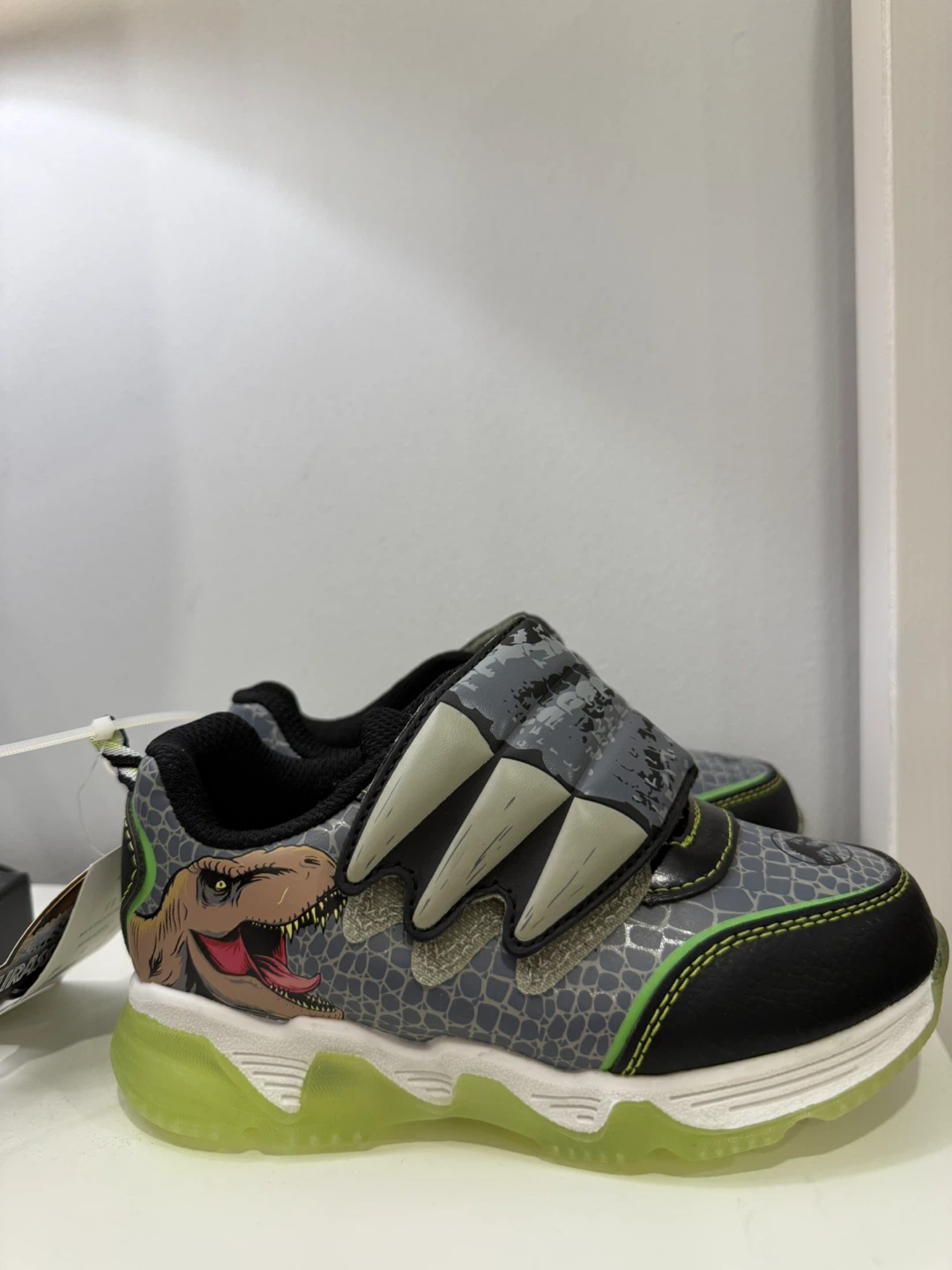 Jurassic world 🦖light up sneakers toddler size 11 - photo 3
