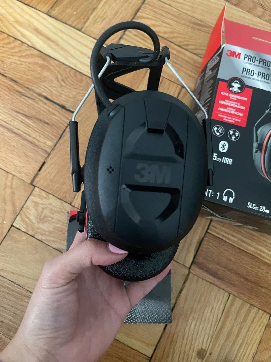 3M Pro-Protect Electronic Hearing Protection image indicator(2)